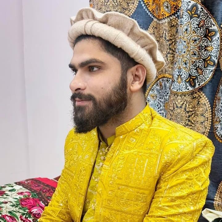 Zeeshan, Senior Website & SaaS Developer | Awais Designer
