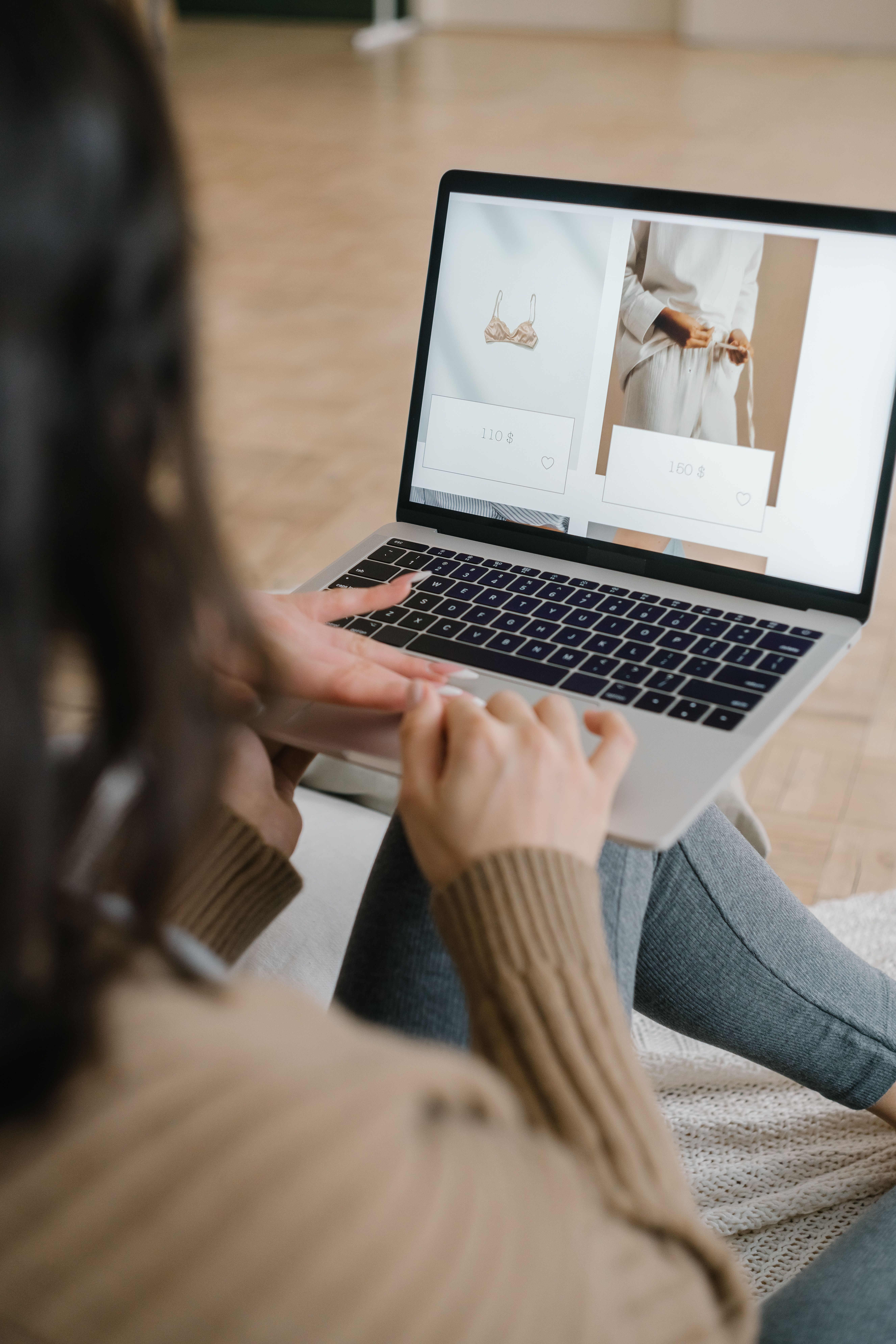E-Commerce UX Design: What Separates Product Pages That Convert from Ones That Don't | Awais Khadim UI/UX Design